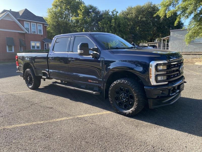 Ford F-350 SD Lariat Crew Cab Long Bed 4WD 2024