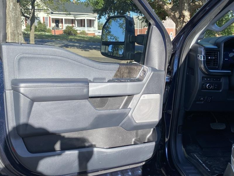 Ford F-350 SD Lariat Crew Cab Long Bed 4WD 2024