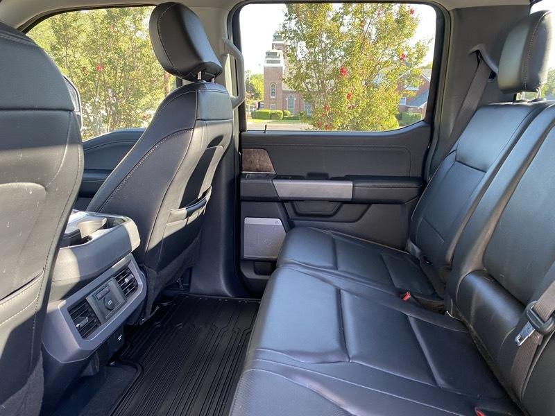 Ford F-350 SD Lariat Crew Cab Long Bed 4WD 2024