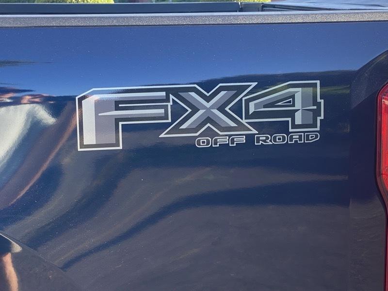 Ford F-350 SD Lariat Crew Cab Long Bed 4WD 2024