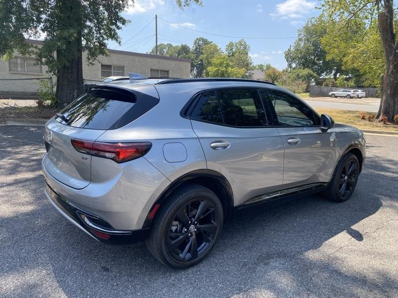 Buick Envision Essense 2023