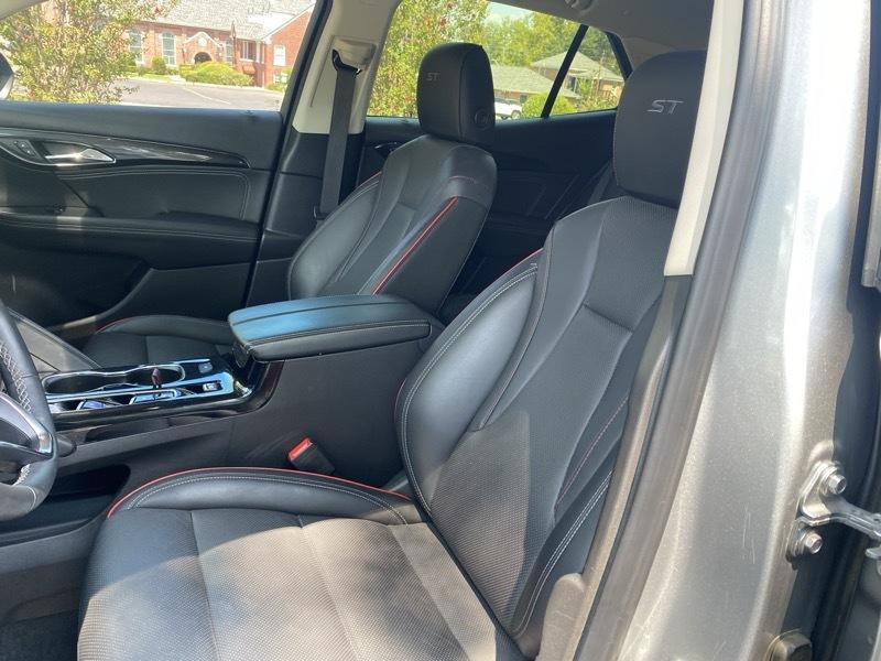 Buick Envision Essense 2023