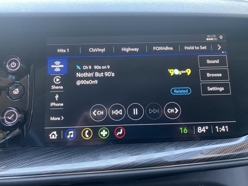 Buick Envision Essense 2023