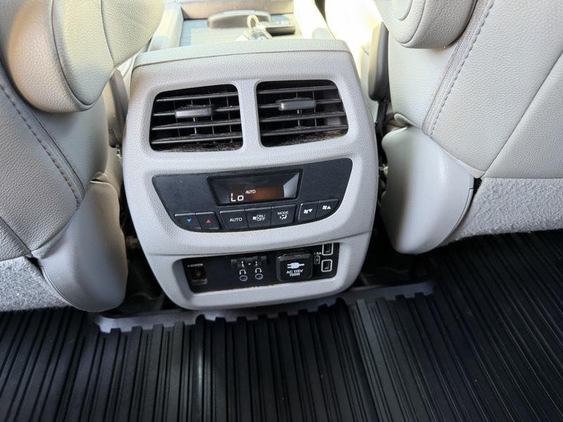 Honda Pilot EX-L w/Navigation and RES 2019