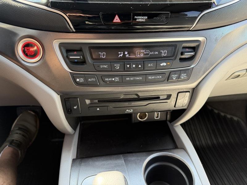 Honda Pilot EX-L w/Navigation and RES 2019