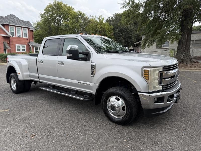 Ford F-350 SD XLT Crew Cab Long Bed DRW 4WD 2019