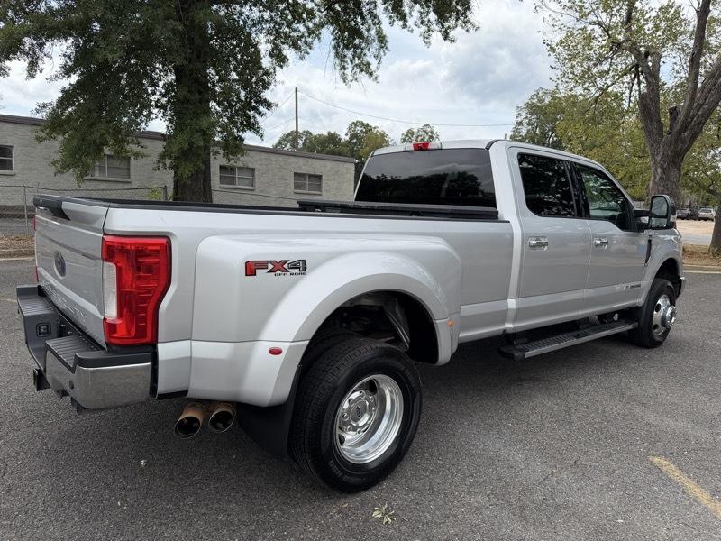 Ford F-350 SD XLT Crew Cab Long Bed DRW 4WD 2019