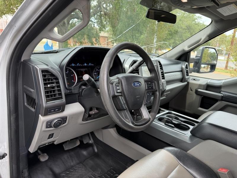 Ford F-350 SD XLT Crew Cab Long Bed DRW 4WD 2019