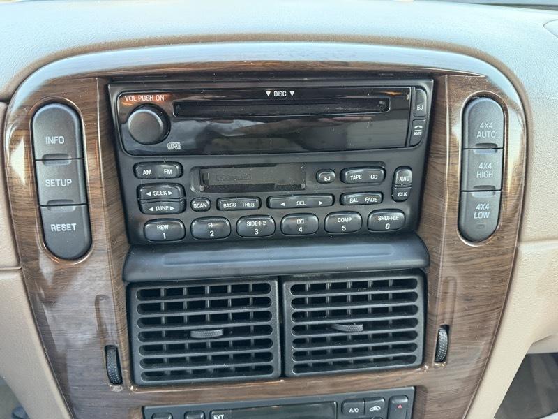 Ford Explorer Eddie Bauer 4WD 2002