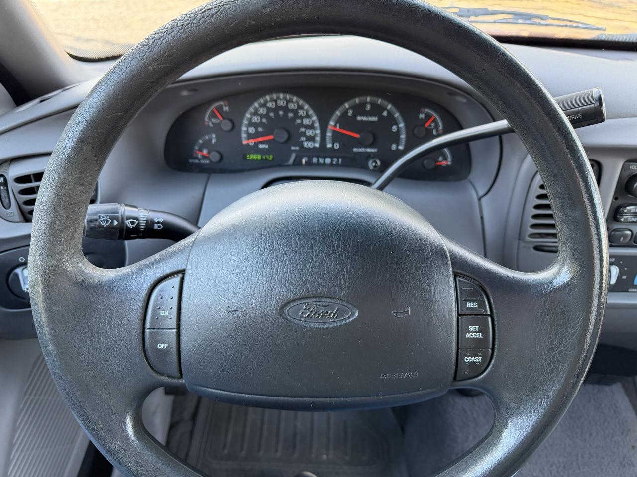 Ford F-150 XLT SuperCab Long Bed 2WD 1999