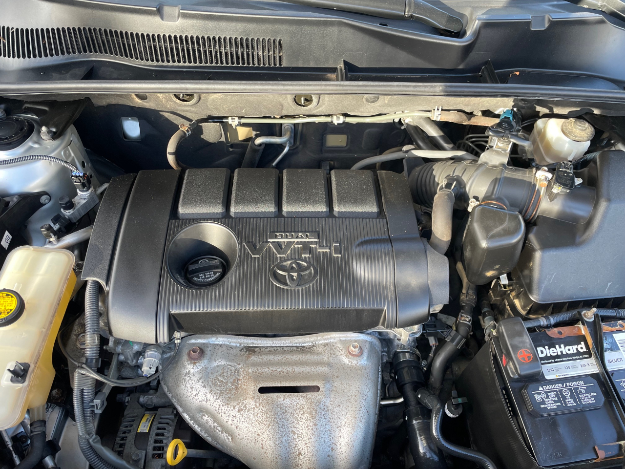 Toyota RAV4 4-Door 4WD 2012