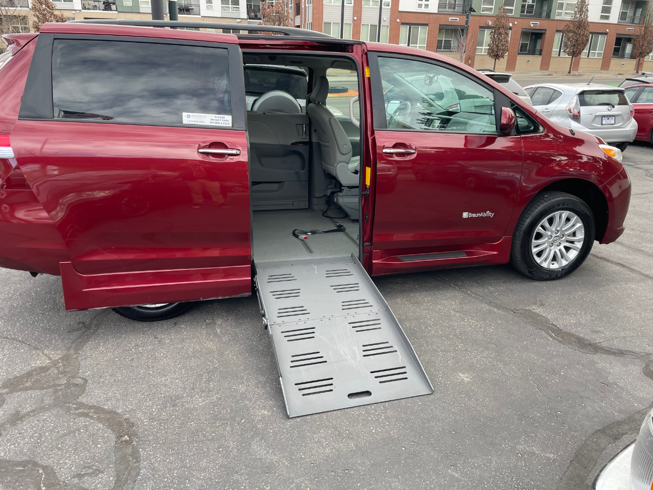 2014 Toyota Sienna XLE - Braunability Conversion