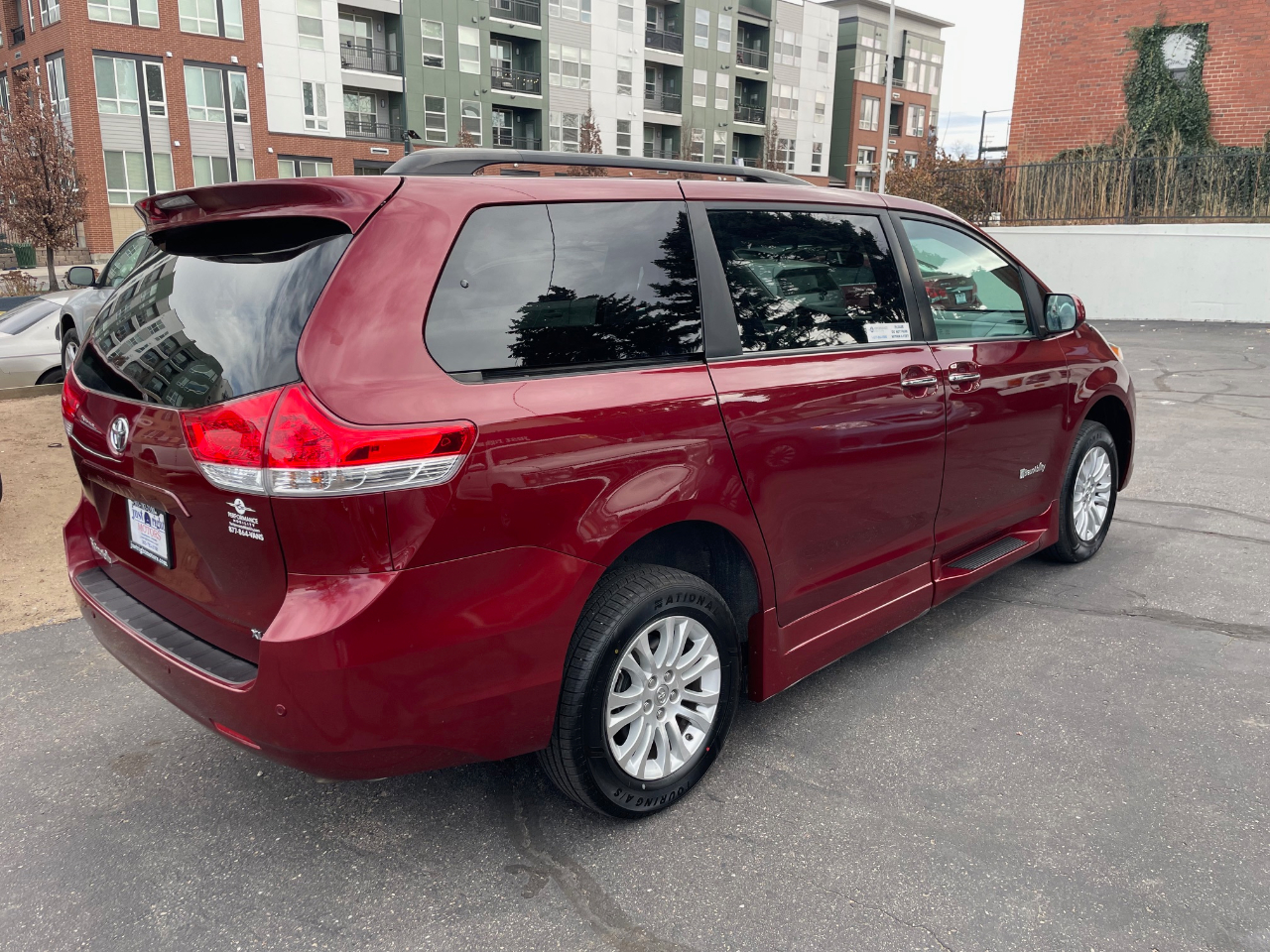 Toyota Sienna  2014
