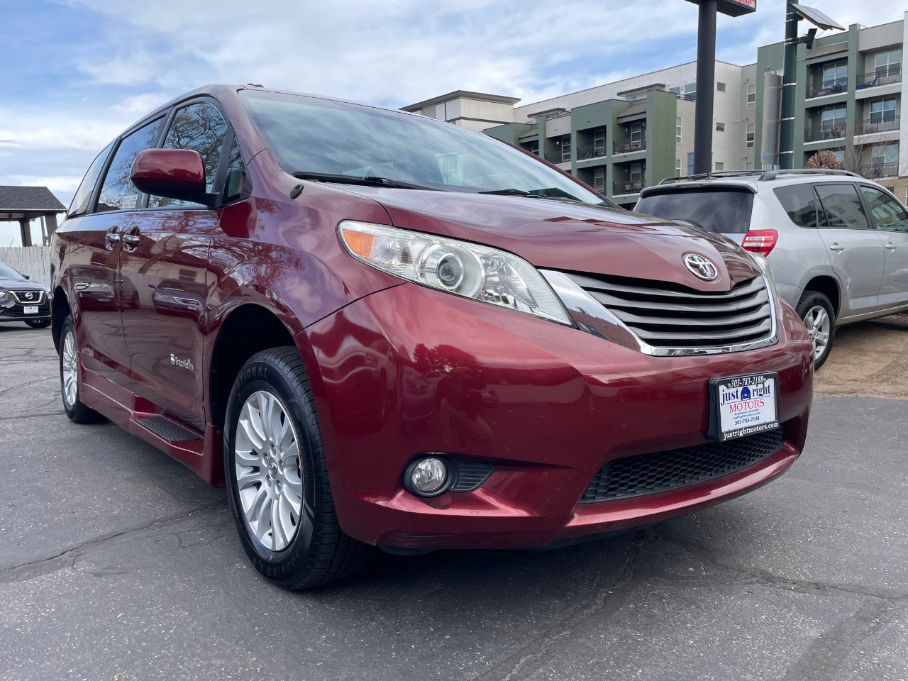Toyota Sienna  2014