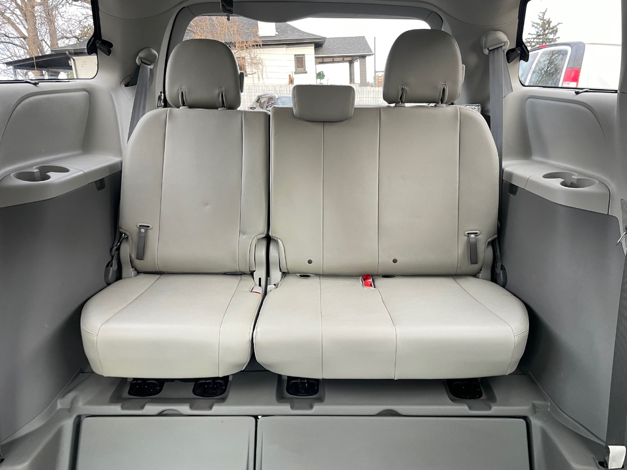Toyota Sienna  2014