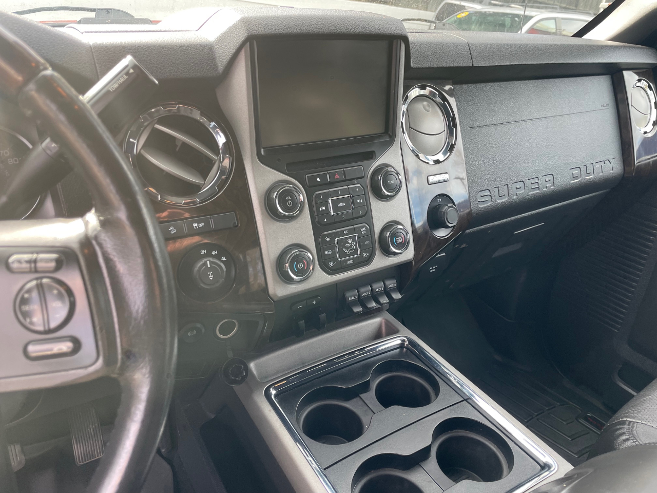 Ford F-250 Crew Cab  2015