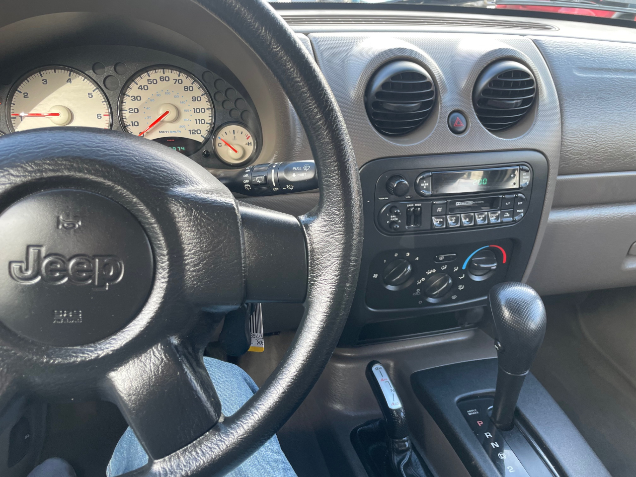 Jeep Liberty 4dr Sport 4WD 2003