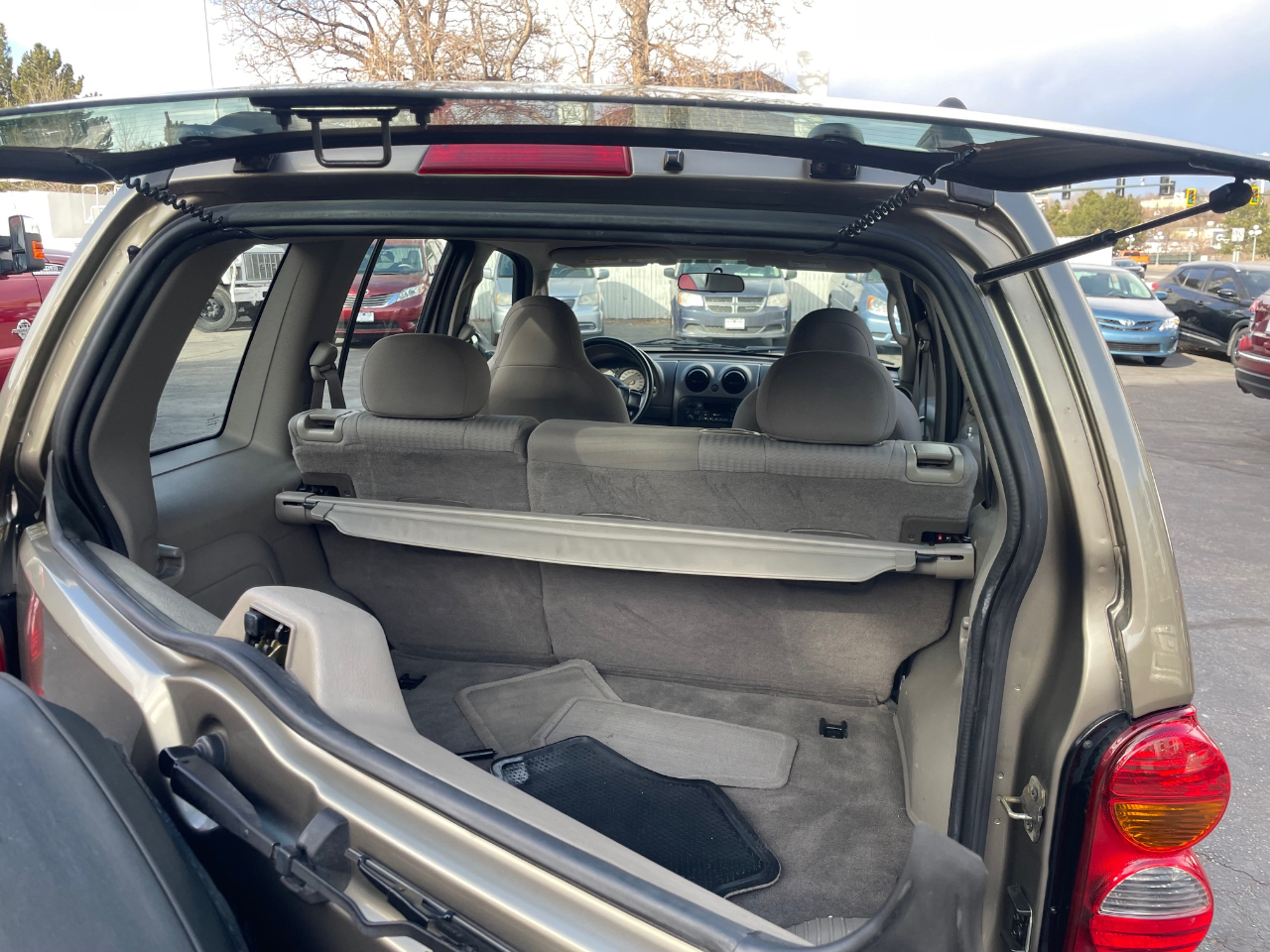 Jeep Liberty 4dr Sport 4WD 2003