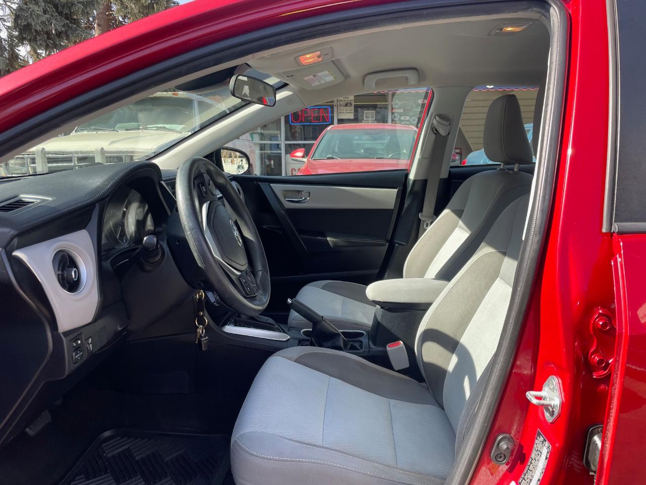 Toyota Corolla LE 2017