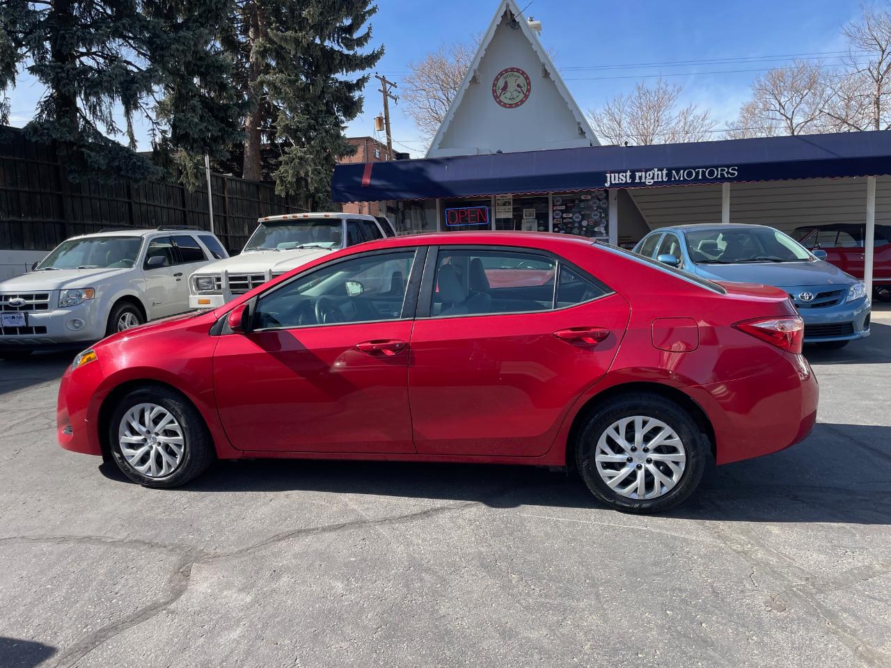 Toyota Corolla LE 2017