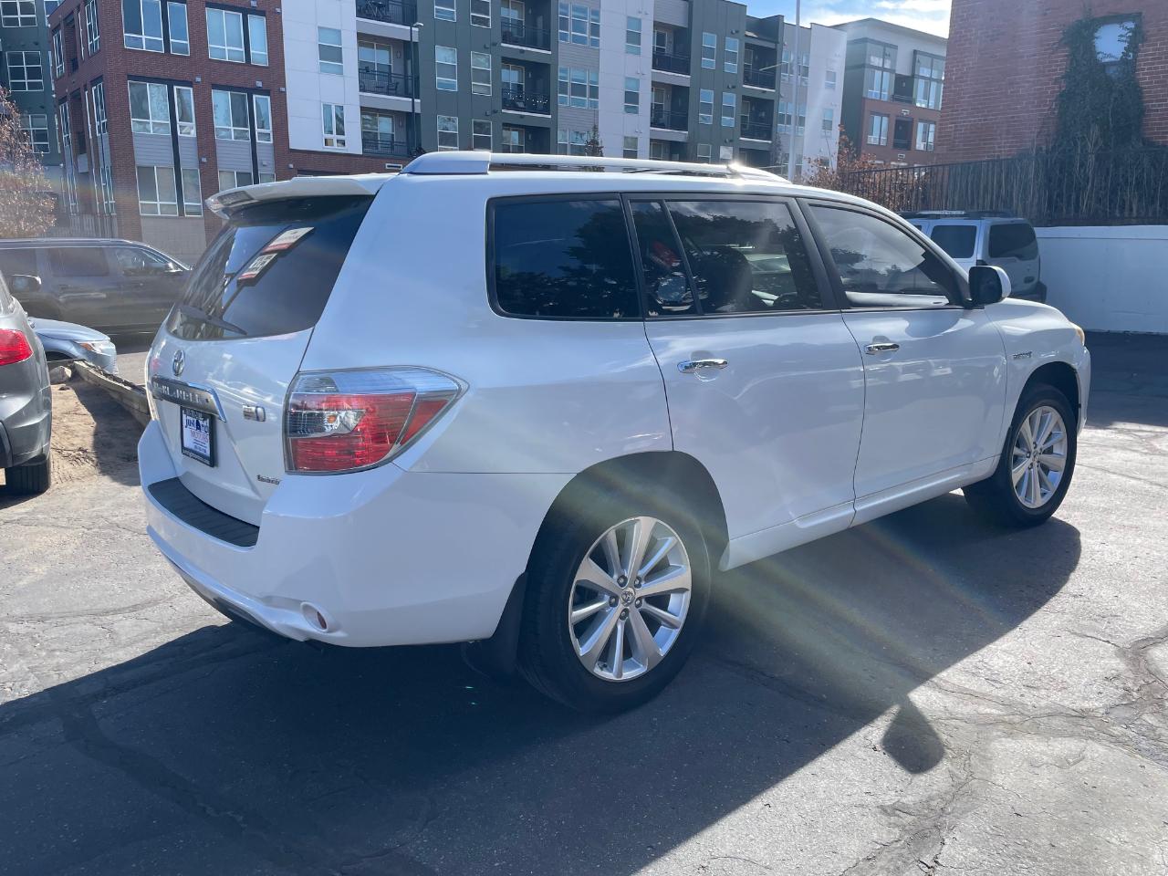 Toyota Highlander  2010