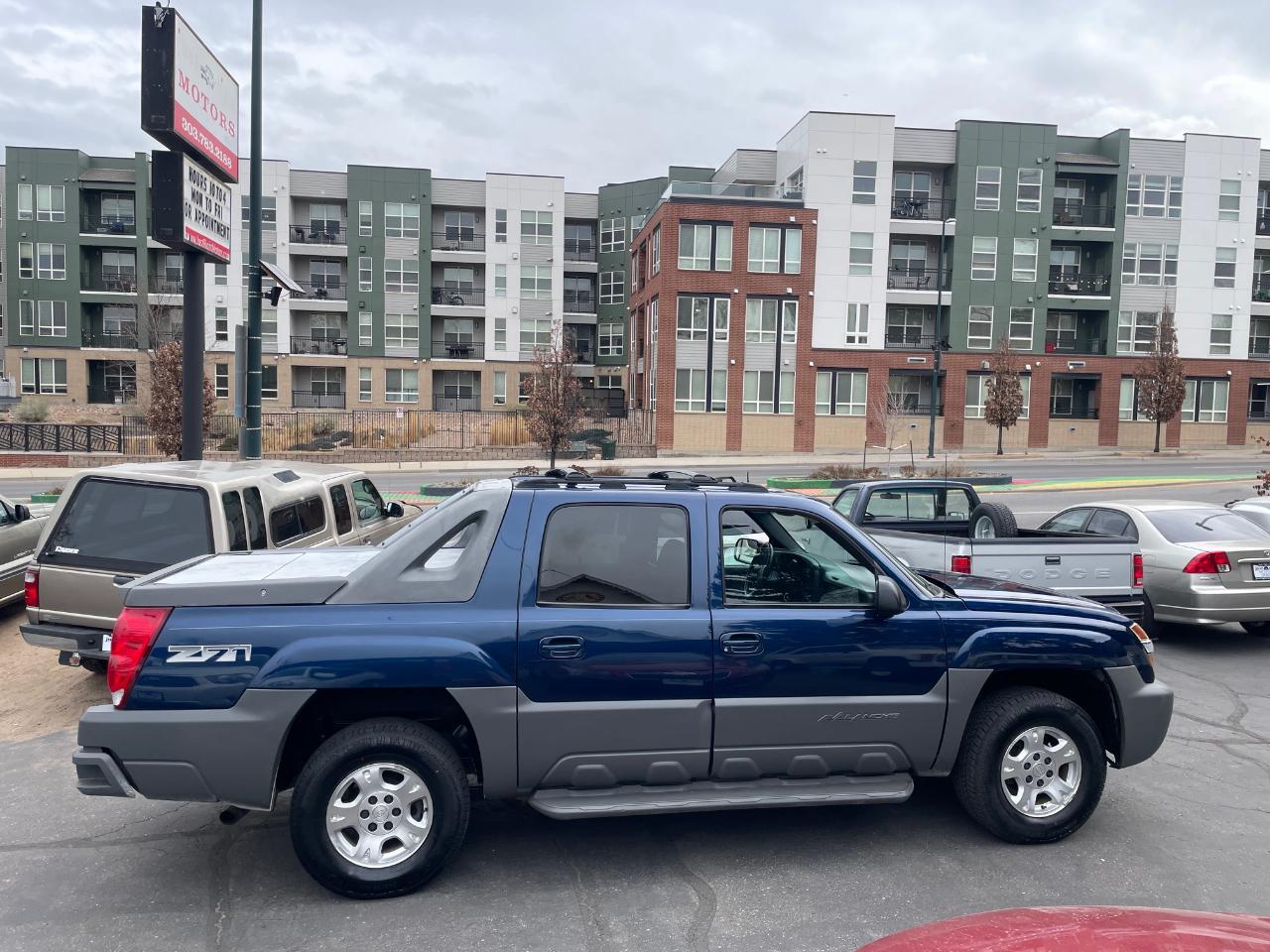 Chevrolet Avalanche 1500 4WD 2002