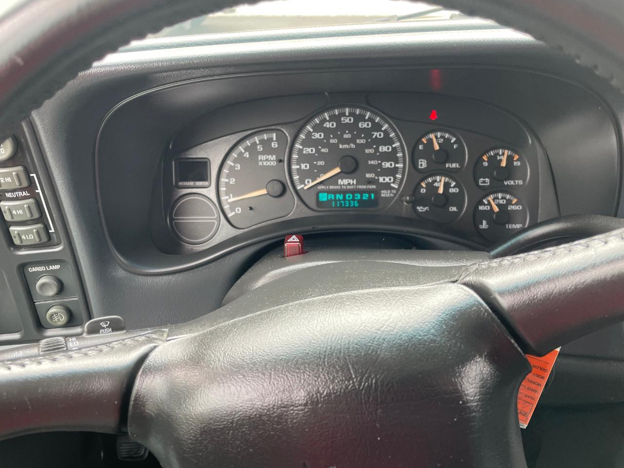 Chevrolet Avalanche 1500 4WD 2002