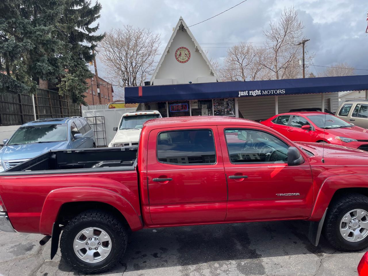 Toyota Tacoma 4WD  2013