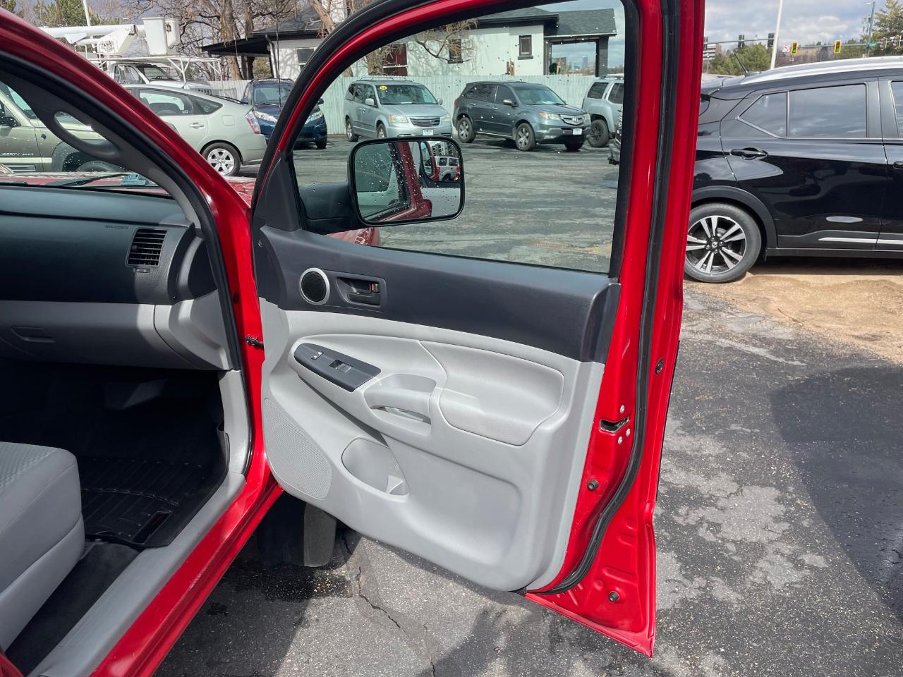 Toyota Tacoma 4WD  2013