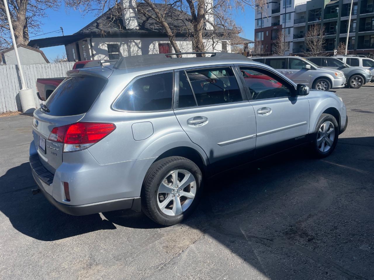 Subaru Outback 3.6R Limited 2014