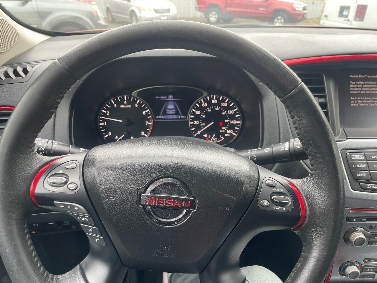 Nissan Pathfinder SL 2017