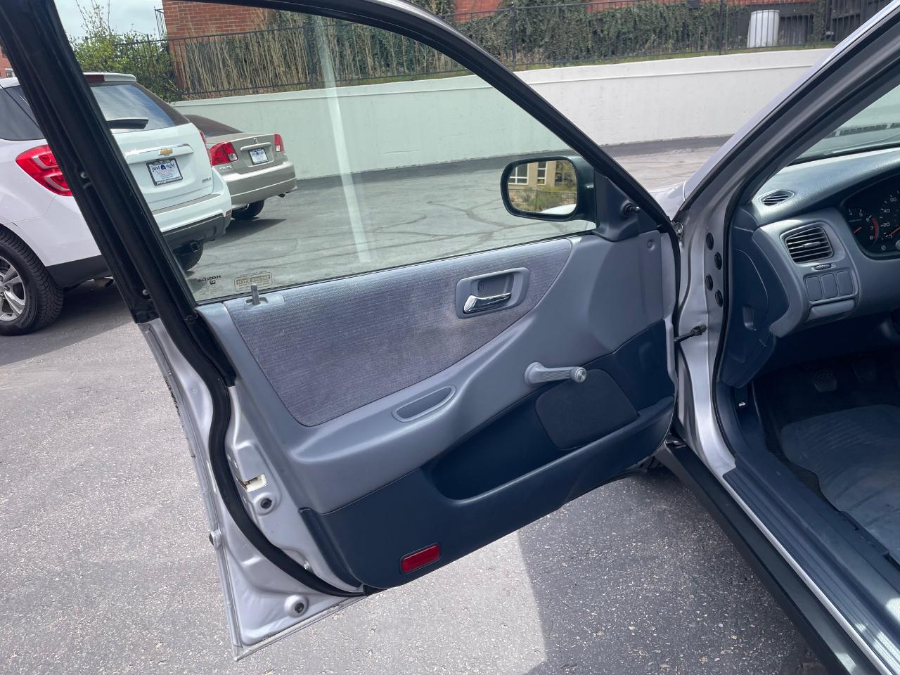 Honda Accord DX 1999