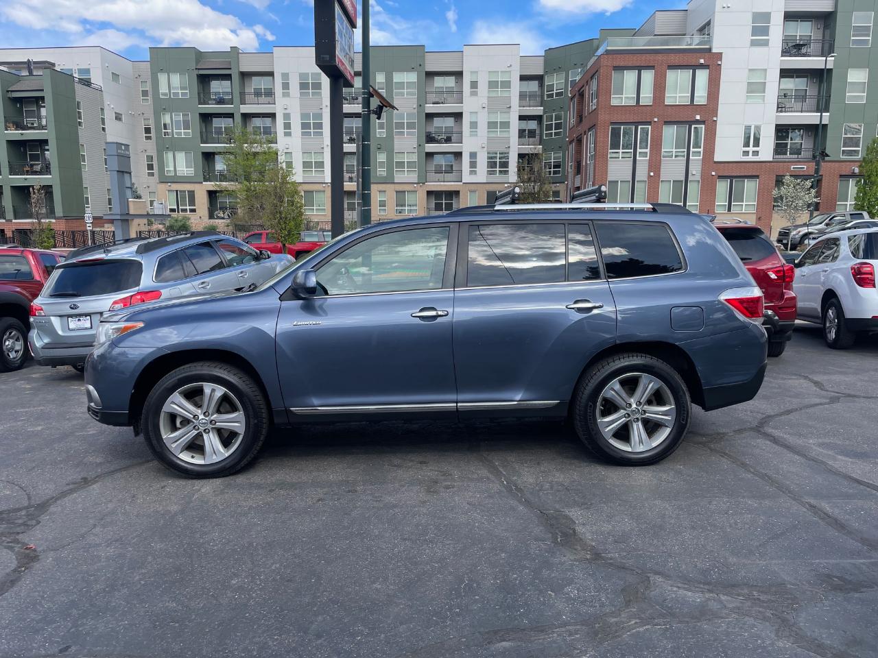 Toyota Highlander Limited 2012