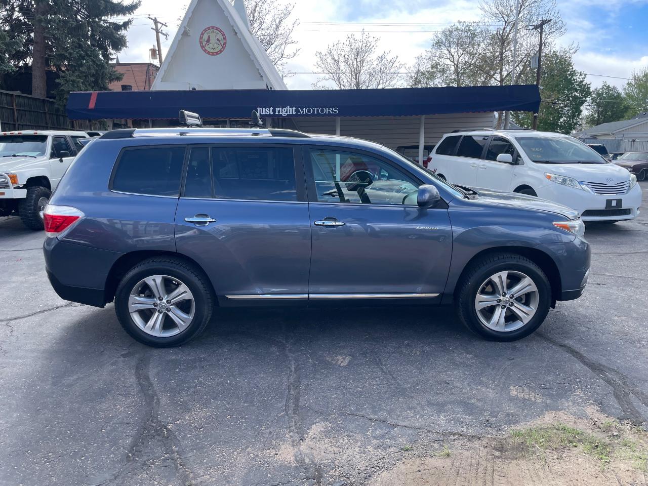 Toyota Highlander Limited 2012