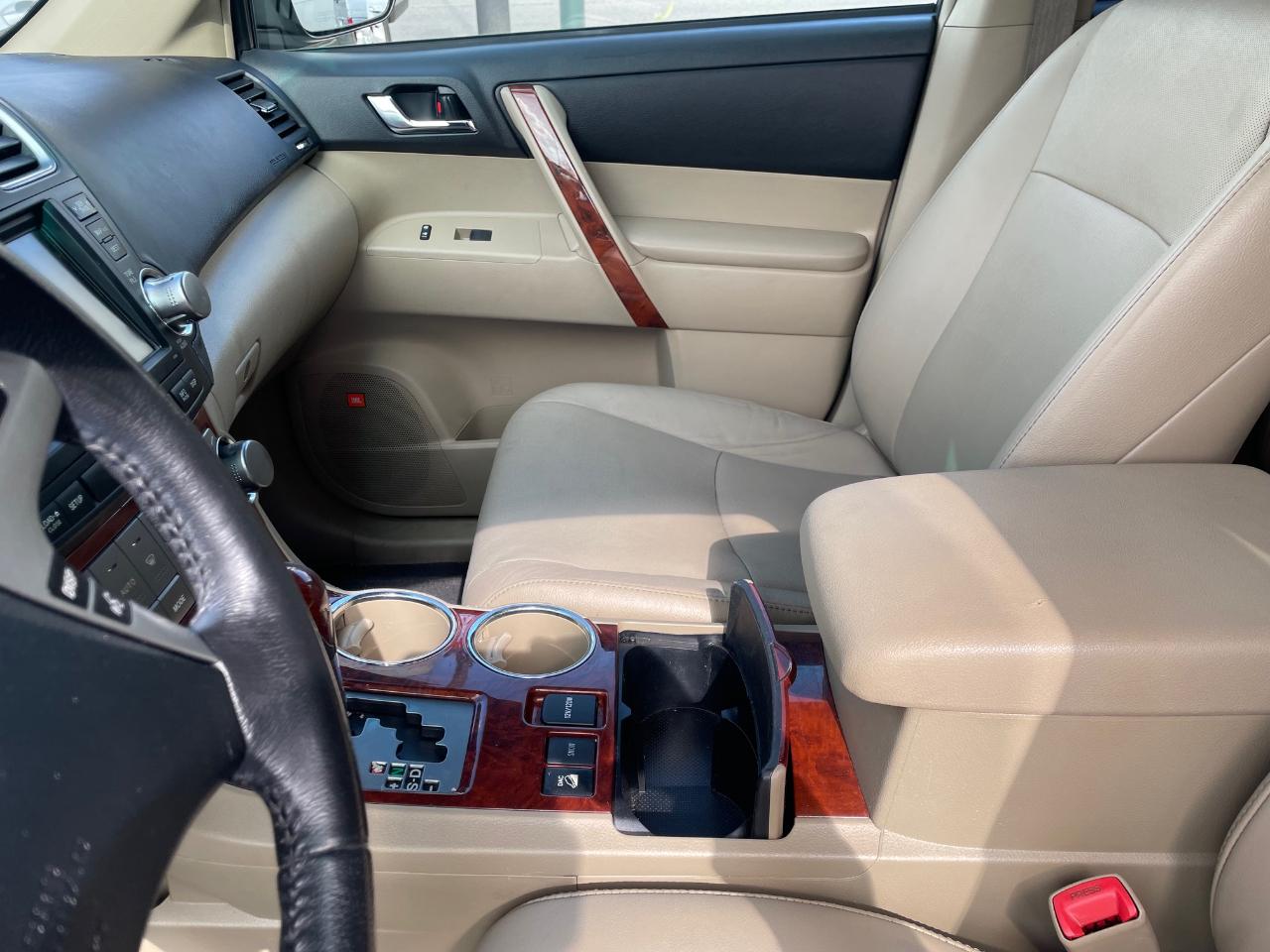 Toyota Highlander Limited 2012