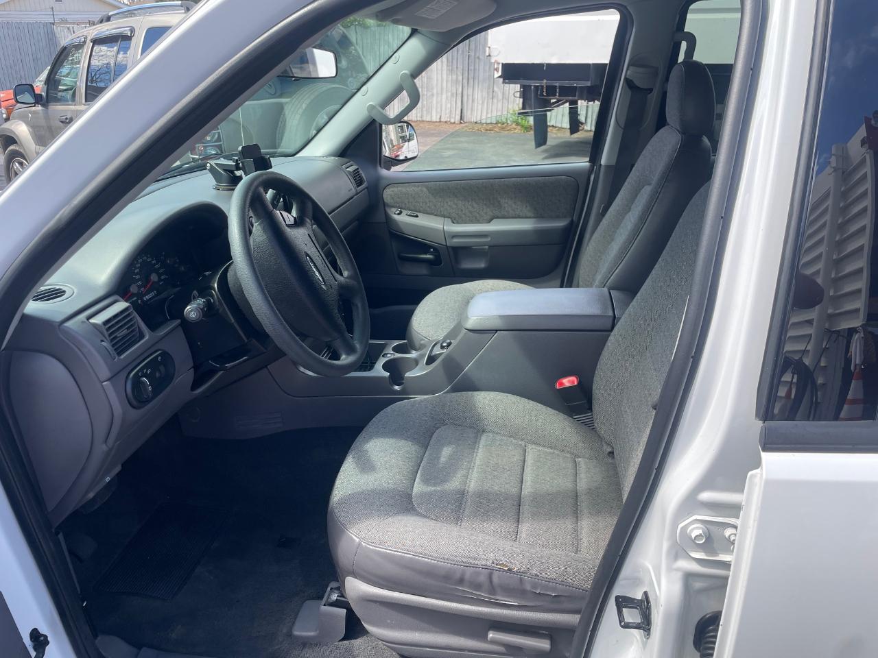 Ford Explorer XLS 2005