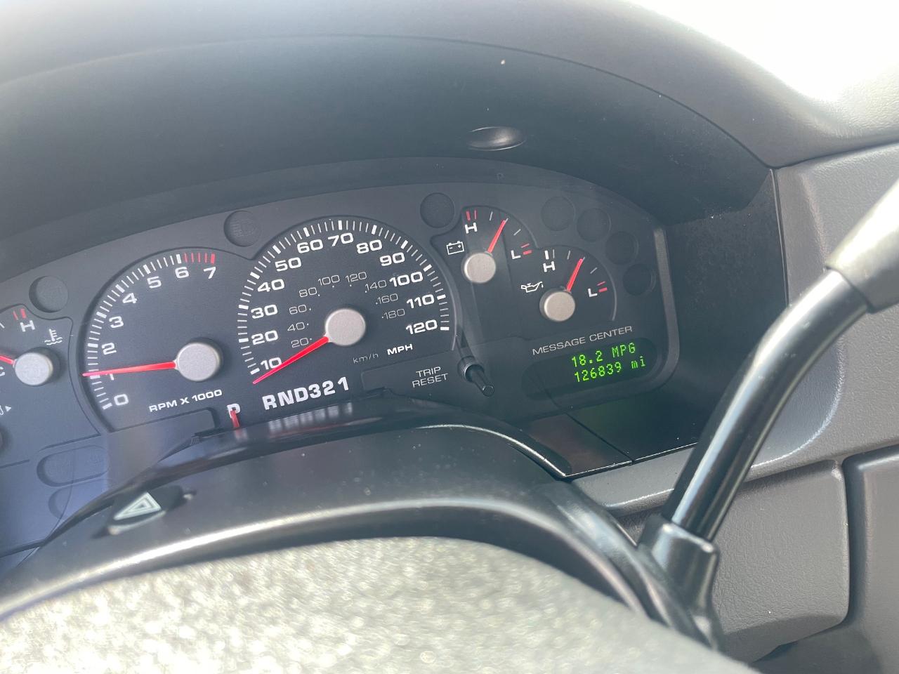 Ford Explorer XLS 2005