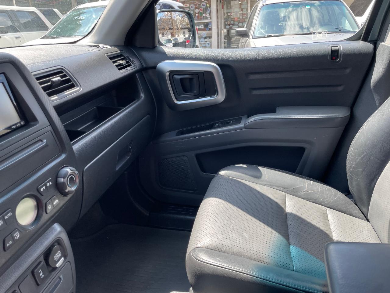 Honda Ridgeline 4WD Crew Cab RTL w/Leather 2006