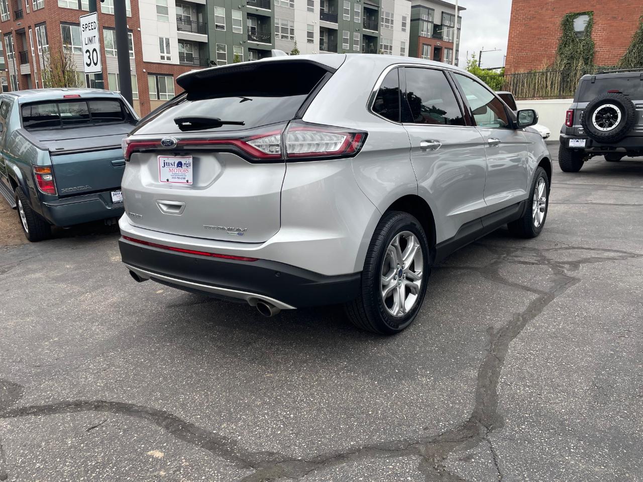 Ford Edge 4dr Titanium AWD 2017