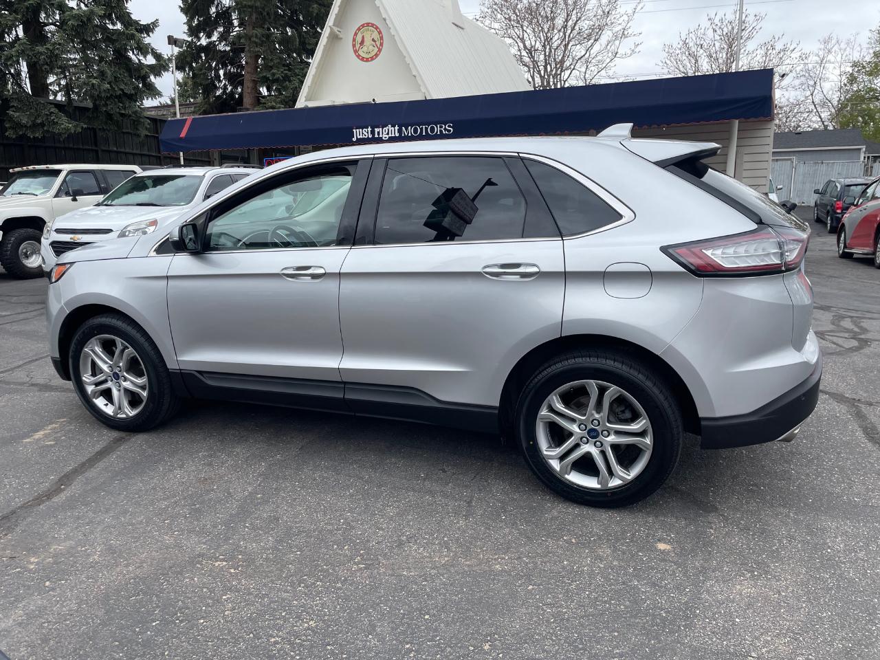 Ford Edge 4dr Titanium AWD 2017