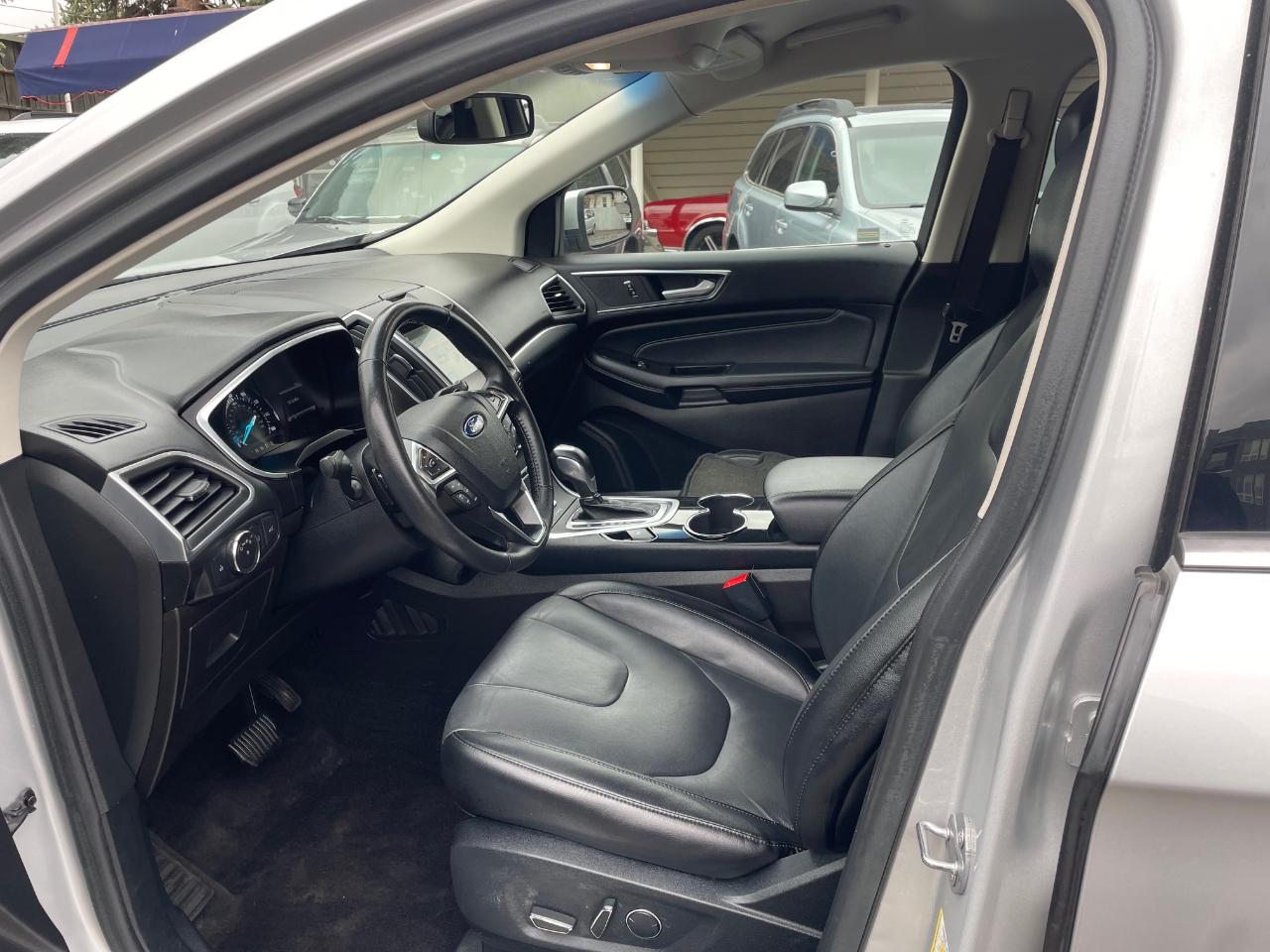 Ford Edge 4dr Titanium AWD 2017