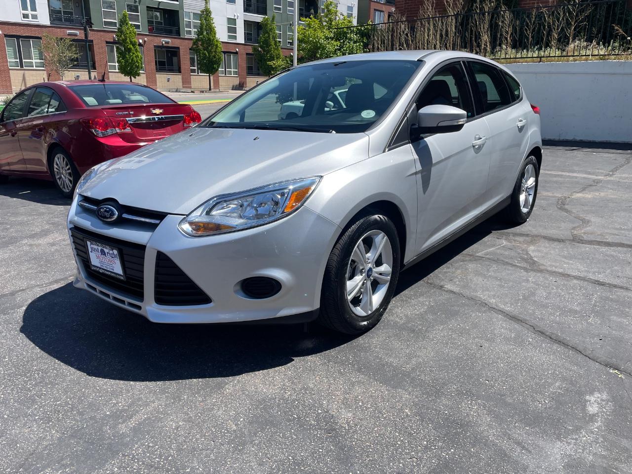 Ford Focus SE 4D Hatchback 2013