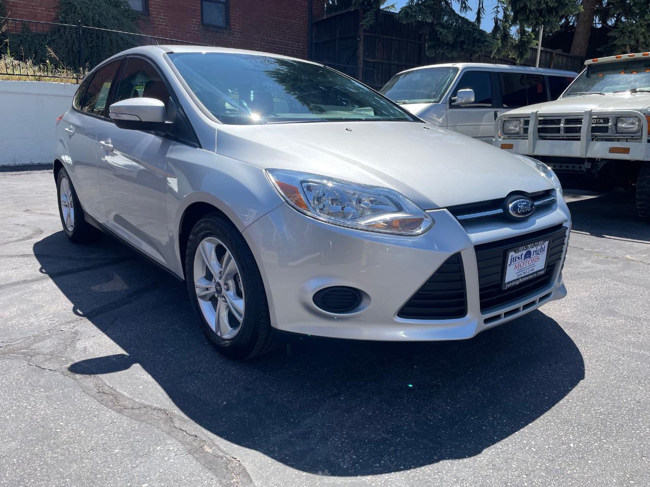 Ford Focus SE 4D Hatchback 2013