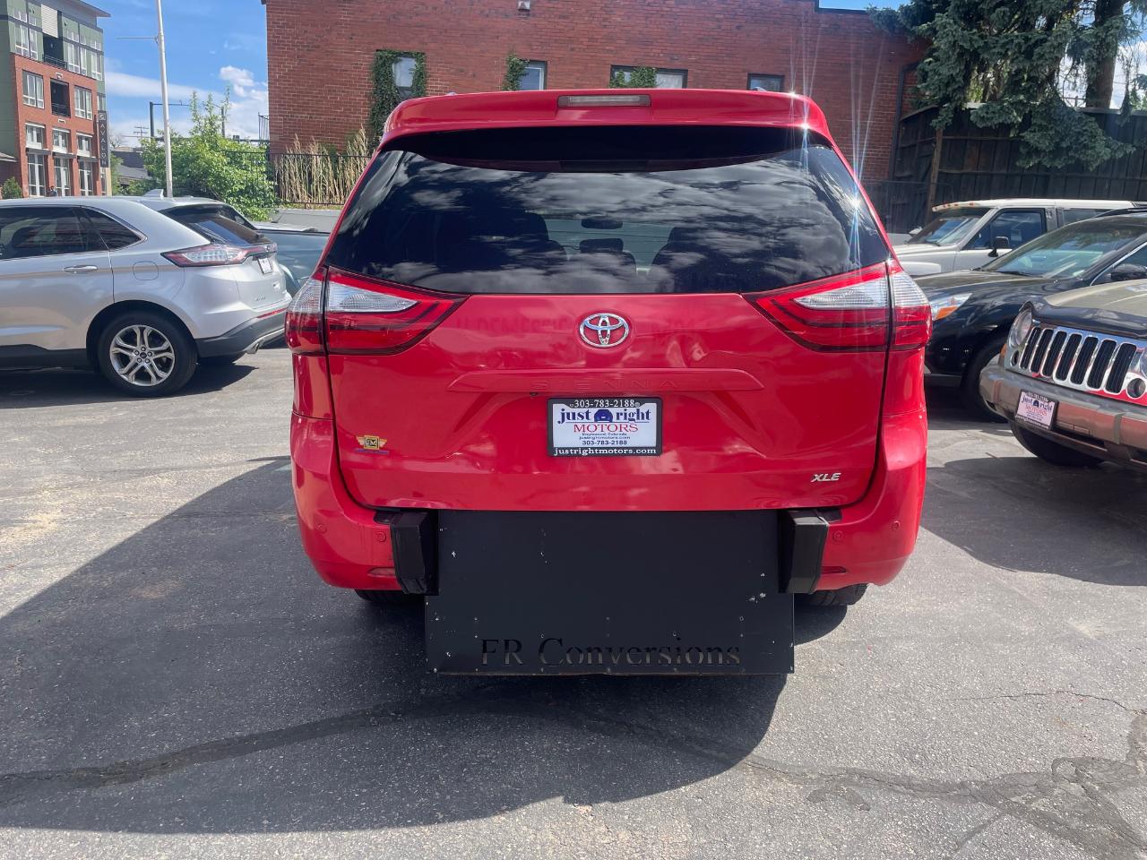 Toyota Sienna  2016
