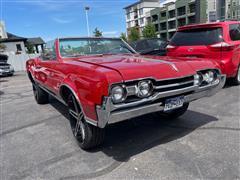 1967 Oldsmobile Cutlass Supreme 