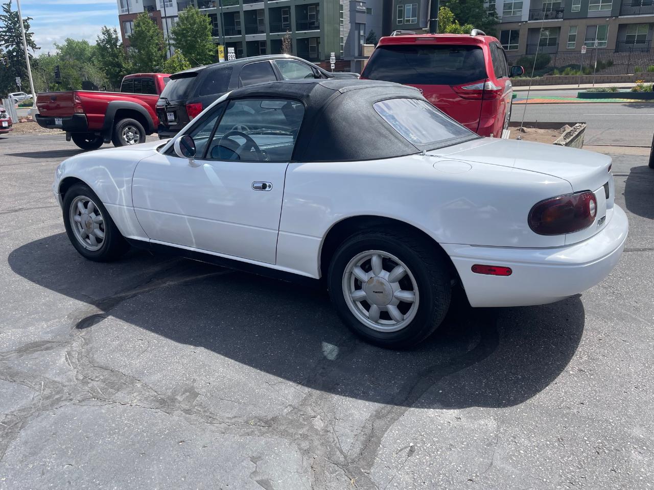 Mazda MX-5 Miata  1990
