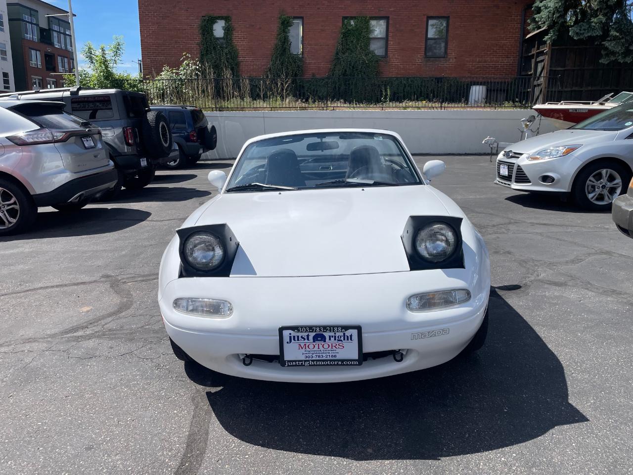 Mazda MX-5 Miata  1990