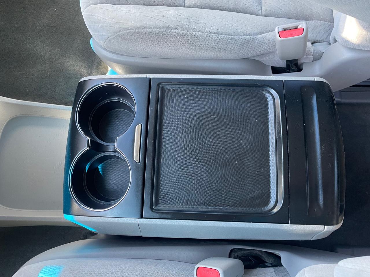 Toyota Sienna LE 7-Passenger AWD 2017