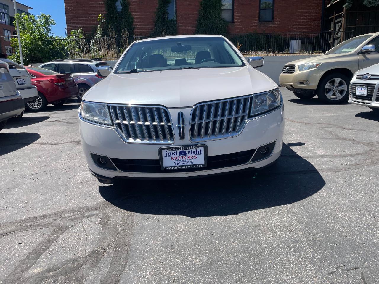 Lincoln MKZ 4D Sedan 2010