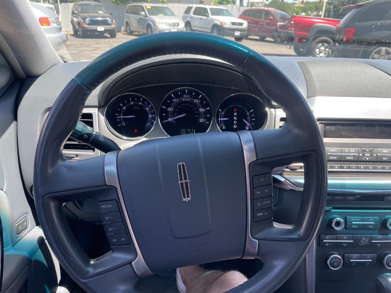 Lincoln MKZ 4D Sedan 2010